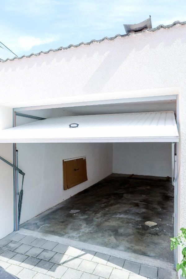 Lumen Homes - Design-Apt. Nahe Audi Und Altstadt, 3 Zimmer, Netflix Ingolstadt Exterior photo